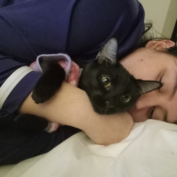 🌹Meet your Posher🌹 - Picture 2 of 3